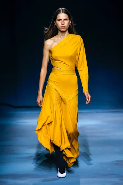 Look 31